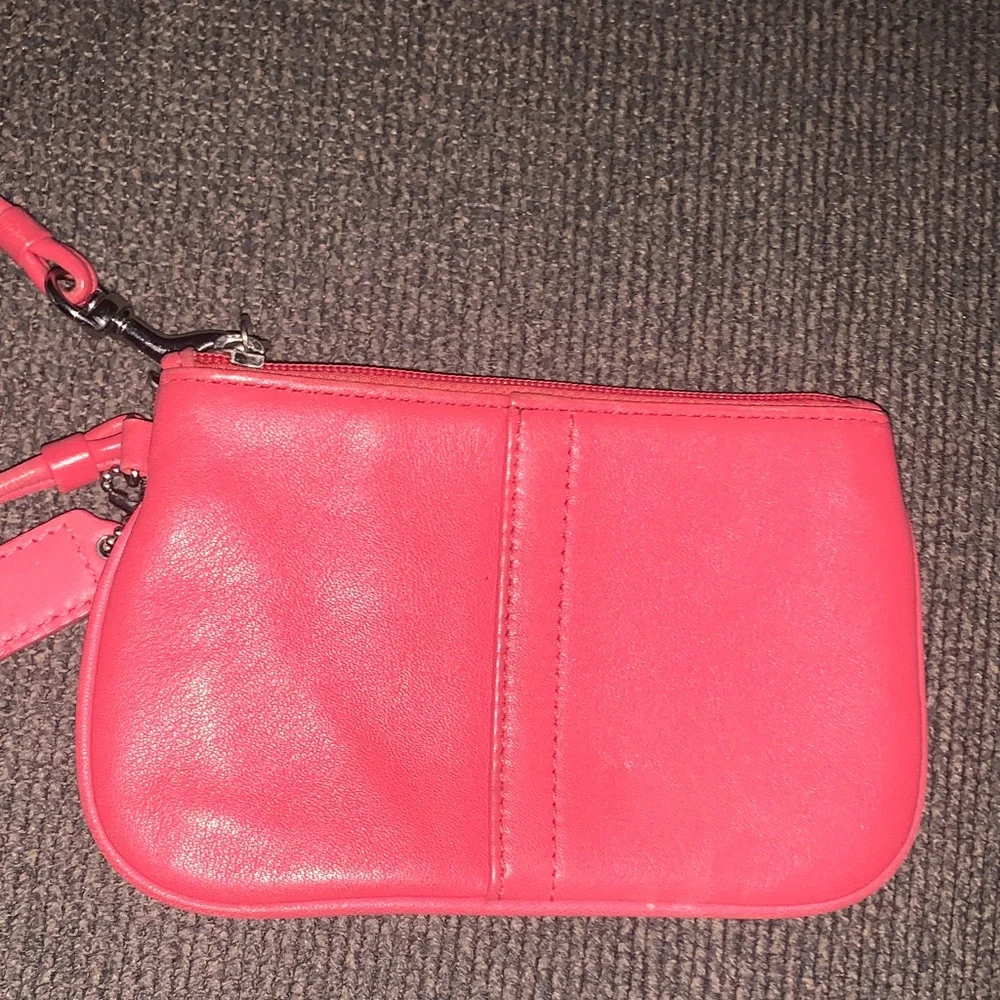 Coach Coral Pink Leather Wristlet with Strap hangtag